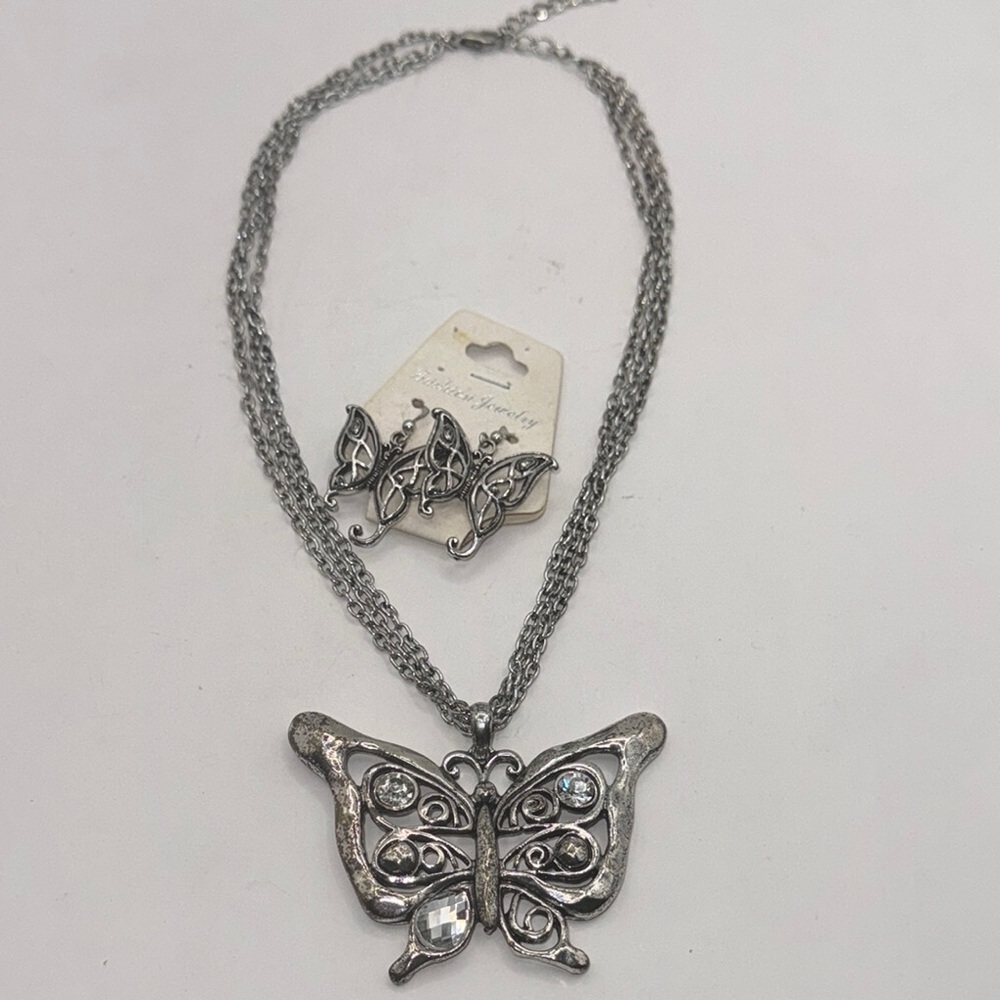 Silvertone Butterfly choker Necklace and Earring Set
